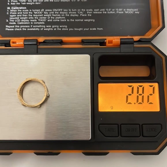 Hand engraved solid 18k yellow gold ring - Picture 8 of 12